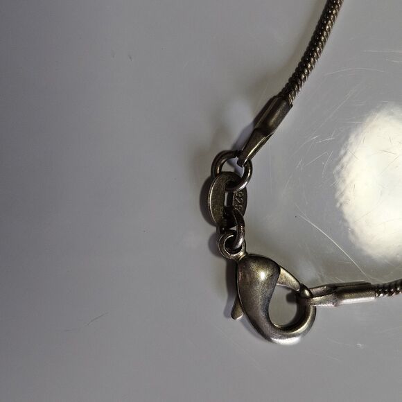 Sterling Silver Mother Of Pearl Pendant On 32" Chain - Picture 8 of 14